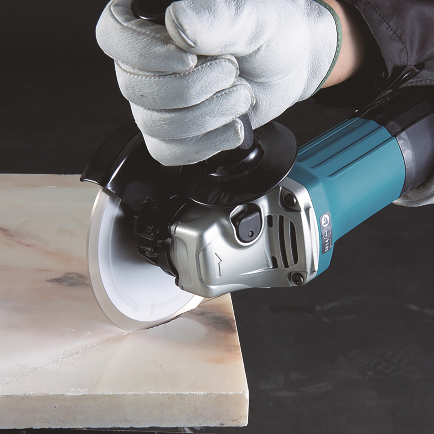 Makita Winkelschleifer GA5030R, 125 mm, 720 W Makita Winkelschleifer GA5030R, 125 mm, 720 W