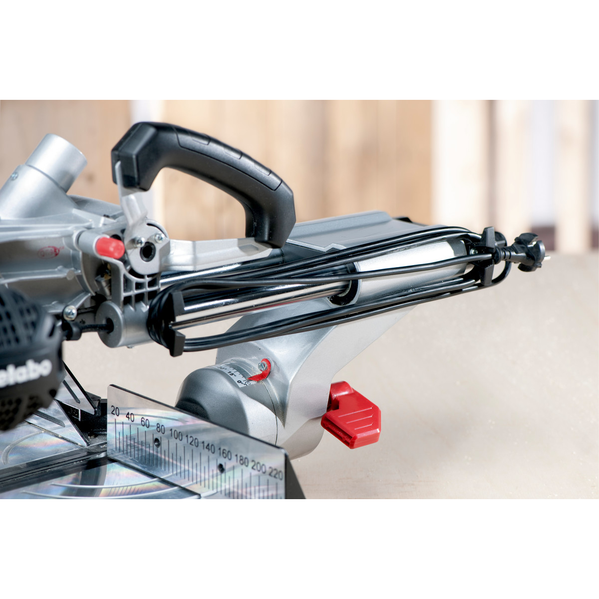 Metabo Kappsäge KGS 216 M